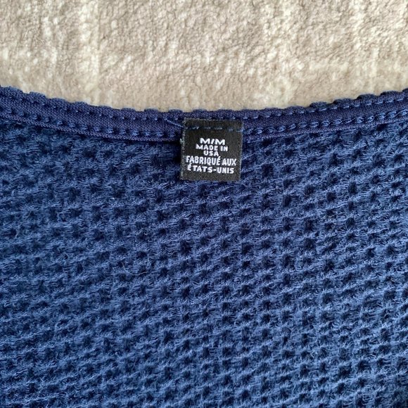 LAST CHANCE Black & Blue Front Tie Top - Picture 5 of 6